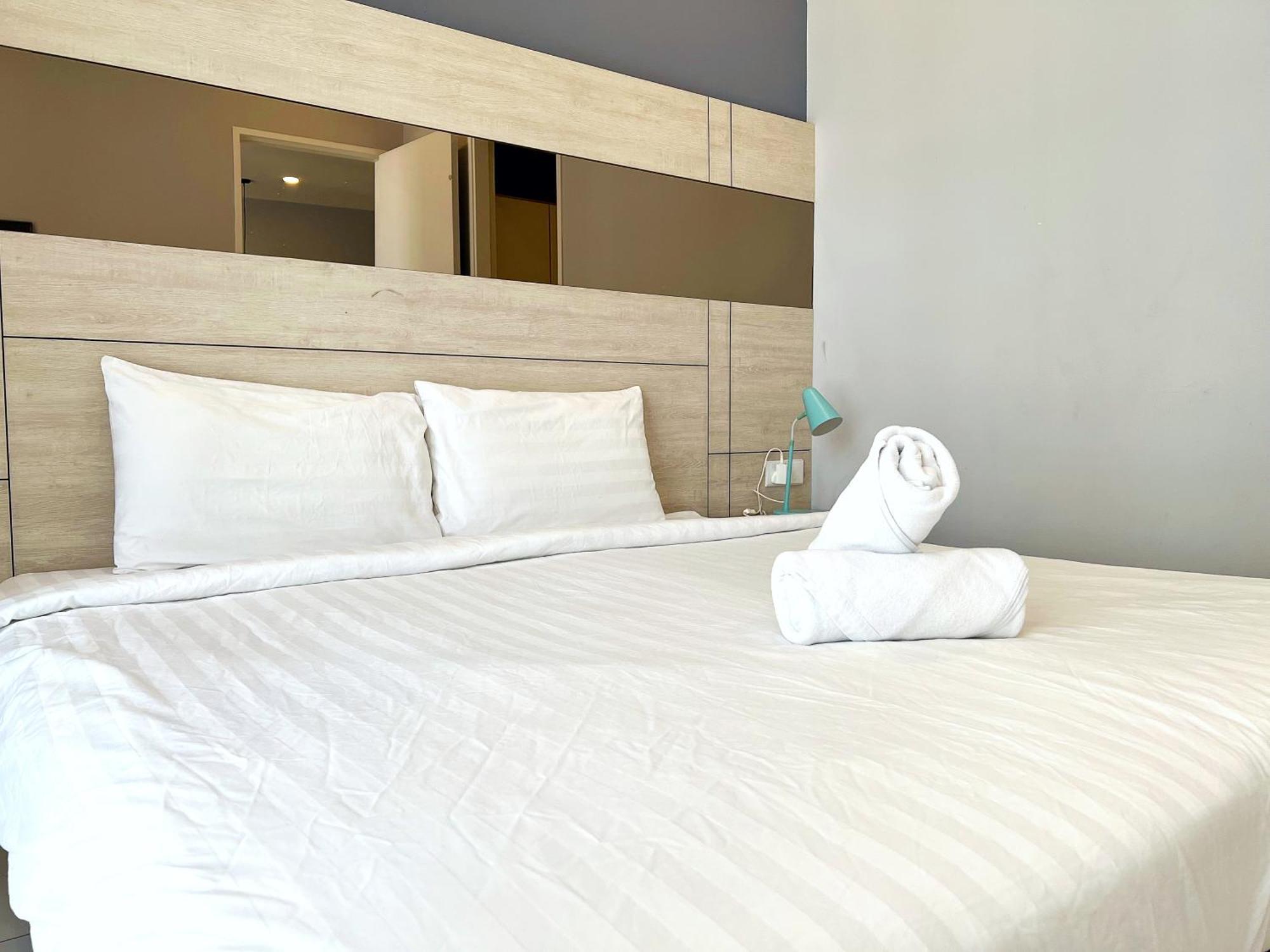 Eclipse Suites Robertson Bukit Bintang Куала Лумпур Стая снимка